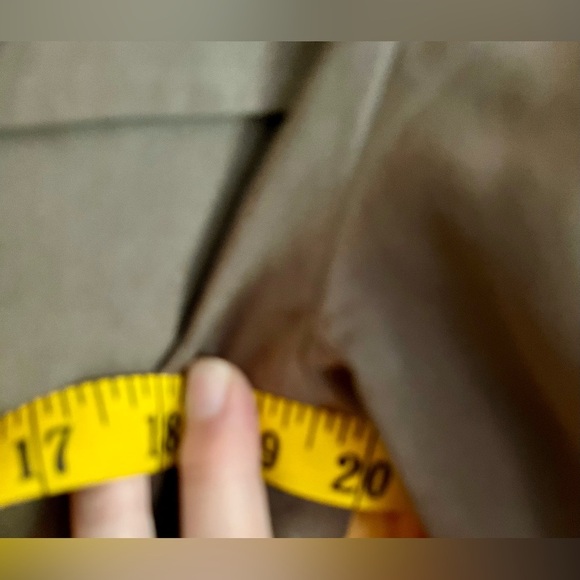 Dark Gray Button-Up Jacket Shirt Pockets Side Slits Muted Color Soft Well Made - Picture 9 of 11